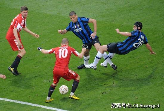  佛罗伦萨爆冷击败国际米兰，紫百合书写新章