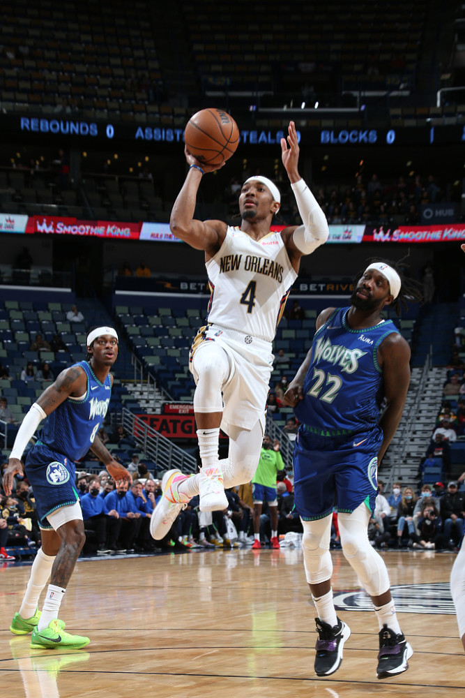  爱德华兹三分绝杀活塞队，森林狼终结对手四连胜