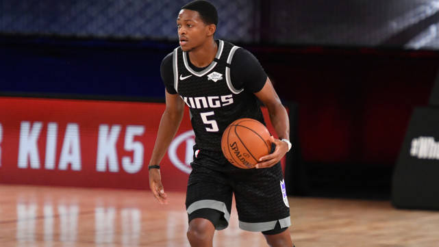  独行侠,东契奇40+三双难救主负国王